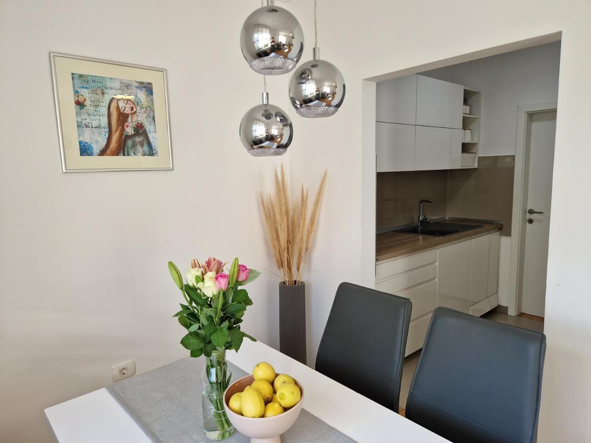 Adara Apartment