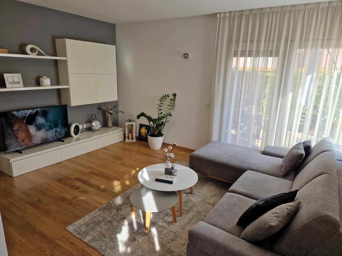 Apartment Adara *