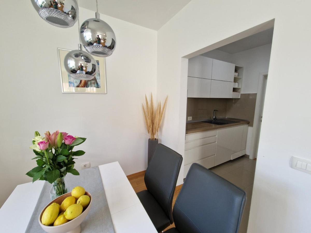 Adara Apartment *
