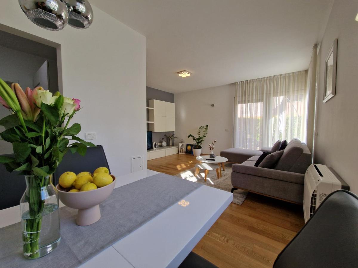 Adara Apartment