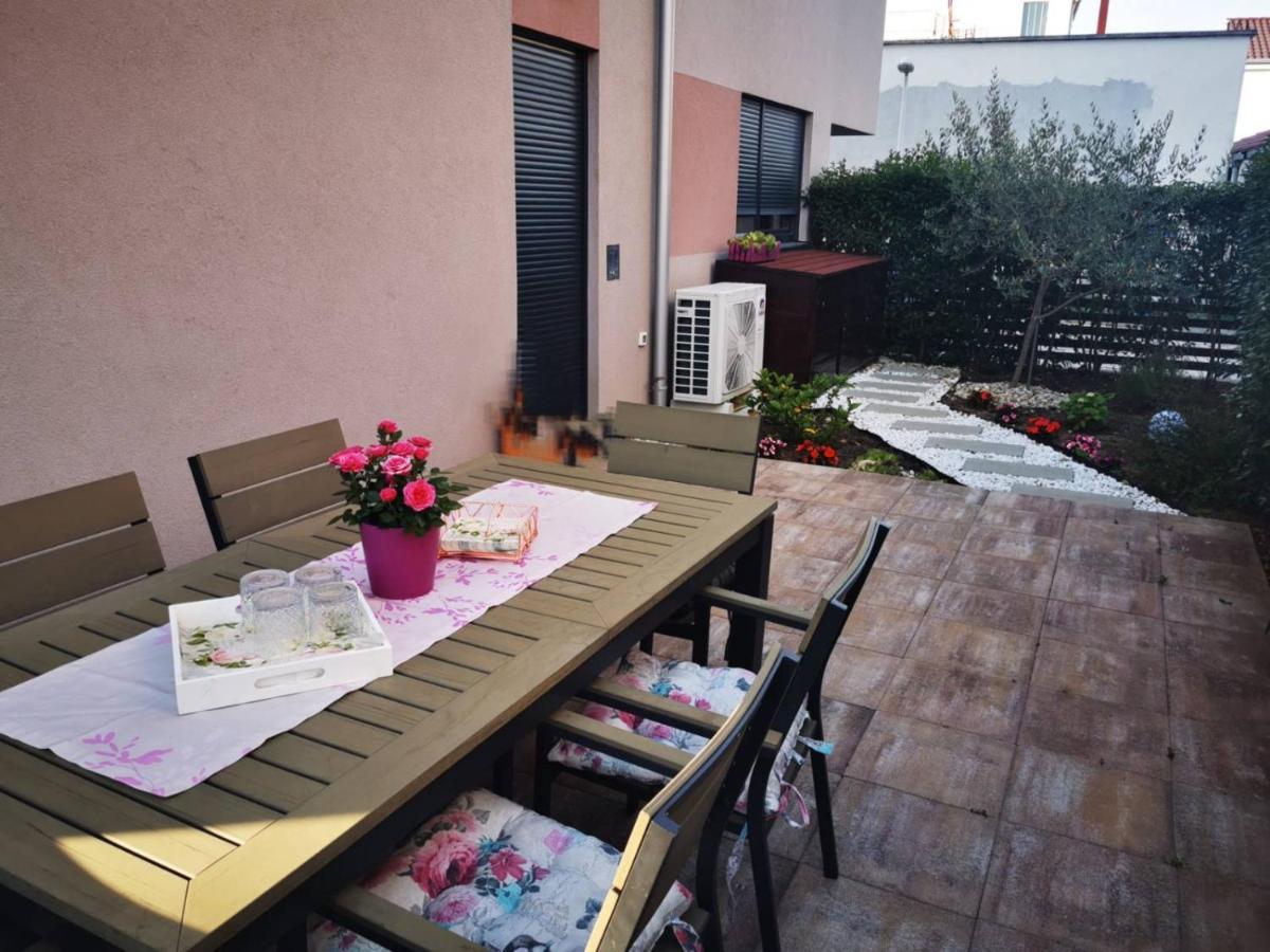 Adara Apartment *